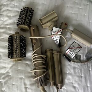 Shark Flexstyle with included tools. Great Conditions.